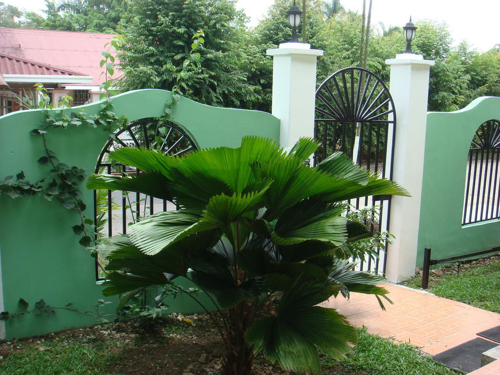 Dos Palmitos Bed And Breakfast Panama-Stad Buitenkant foto