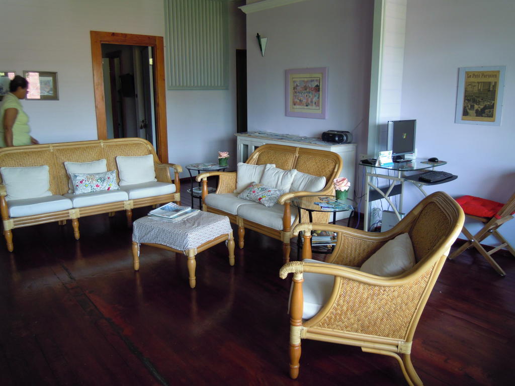 Dos Palmitos Bed And Breakfast Panama-Stad Buitenkant foto