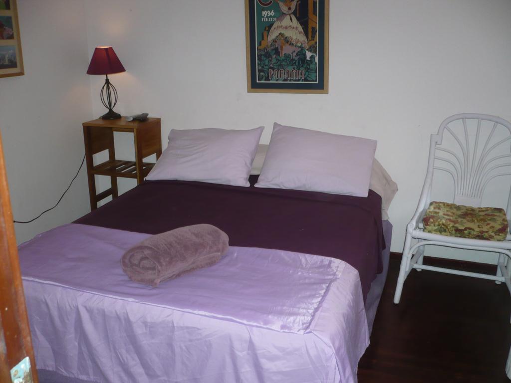 Dos Palmitos Bed And Breakfast Panama-Stad Buitenkant foto