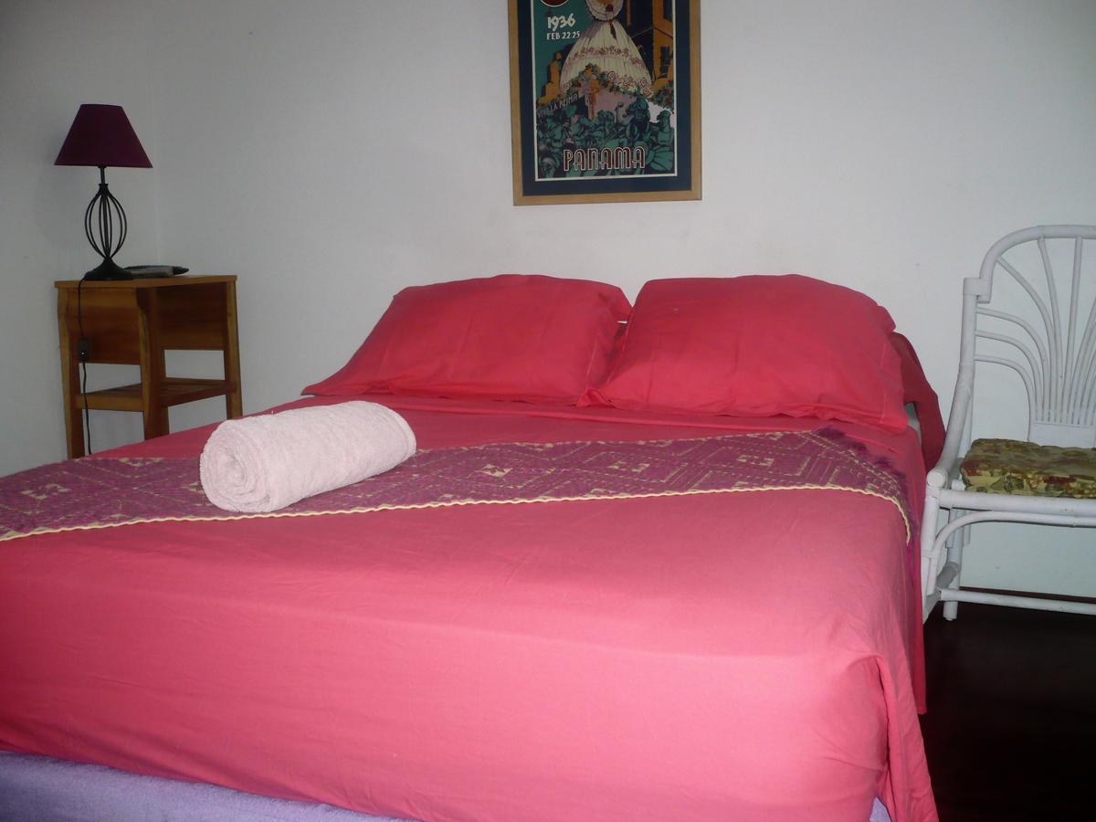 Dos Palmitos Bed And Breakfast Panama-Stad Buitenkant foto