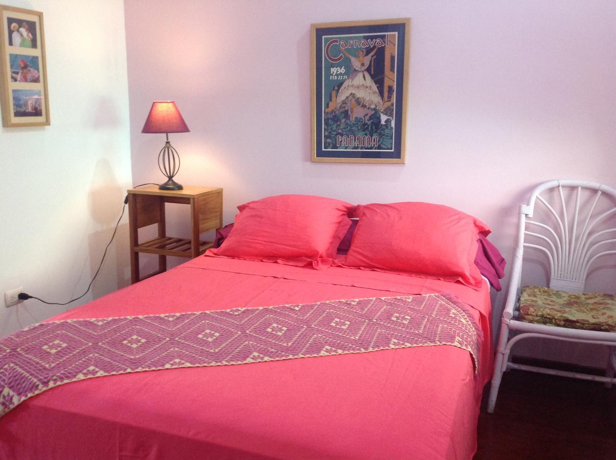 Dos Palmitos Bed And Breakfast Panama-Stad Buitenkant foto